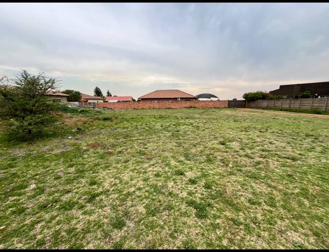 1,028M² VACANT LAND FOR SALE IN RIVERSDALE